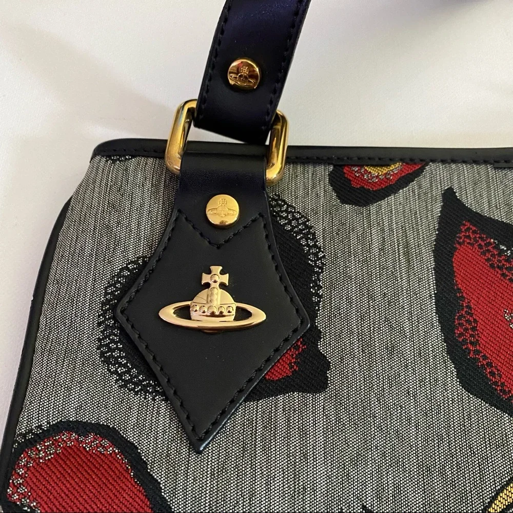 Vivienne Westwood Heart and Logo Crossbody Bag - Picture 3 of 10